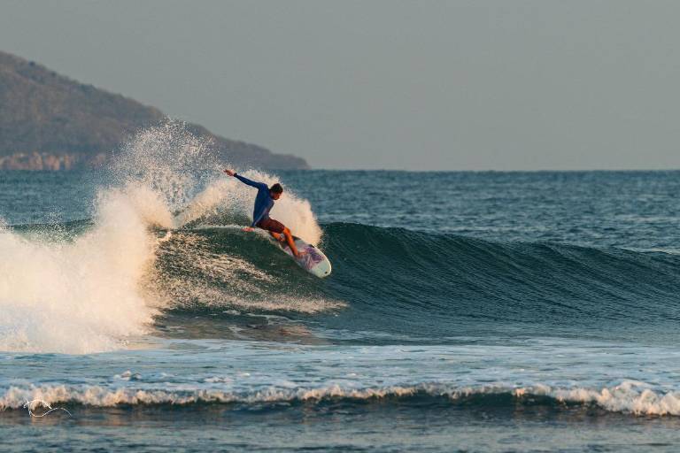 Invitan a competir en el Torneo Relámpago de Surf Pinos