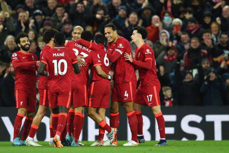 Liverpool se da un festín ante el Leeds United