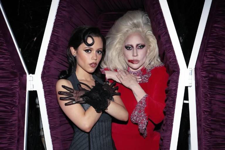 Presenta Lady Gaga popurrí de canciones con temática de ‘Wednesday’ en TUDUM