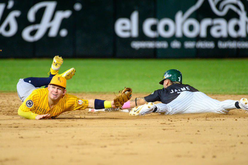 $!Mayos evitan la limpia en Los Mochis