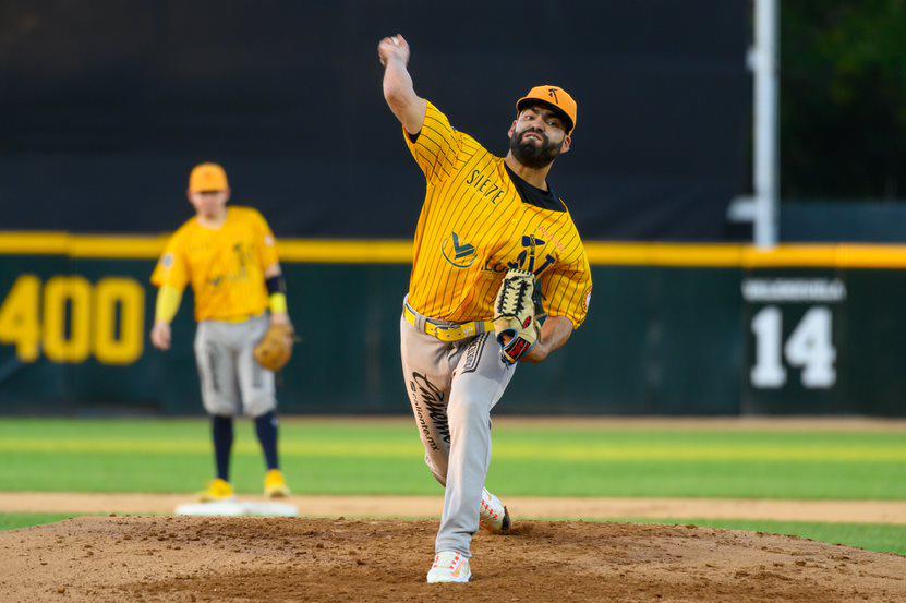 $!Mayos evitan la limpia en Los Mochis