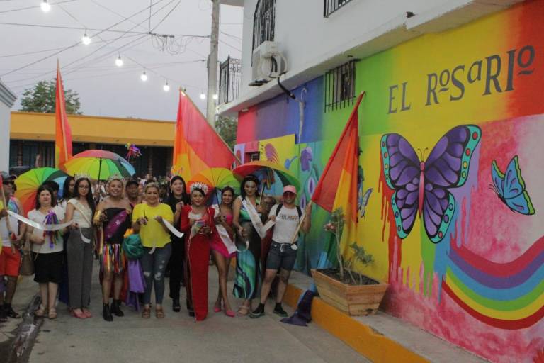 Develan mural de la diversidad en Rosario