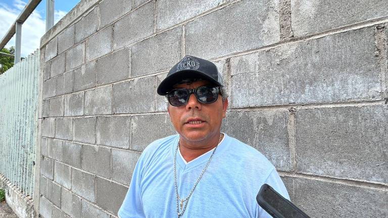 El comisario Marcelino Meza invitó al Alcalde Juan de Dios Gámez Mendívil a que vaya a ver la problemática de la comunidad.