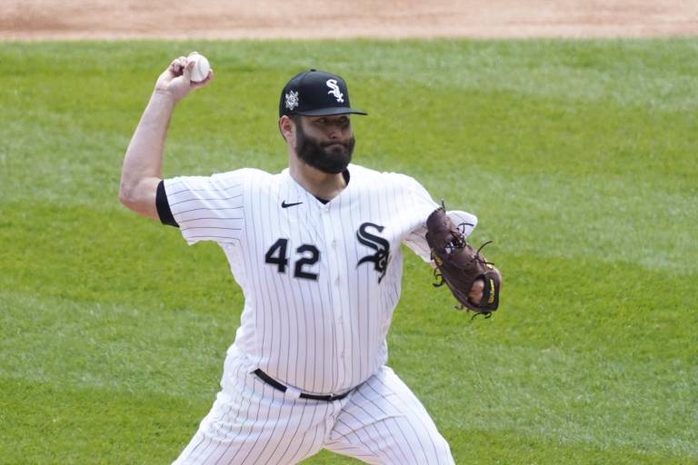 Medias Blancas otorgan extensión a Lance Lynn