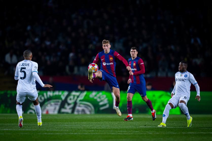 $!Con contundencia, Barcelona gana y se mete a cuartos de final