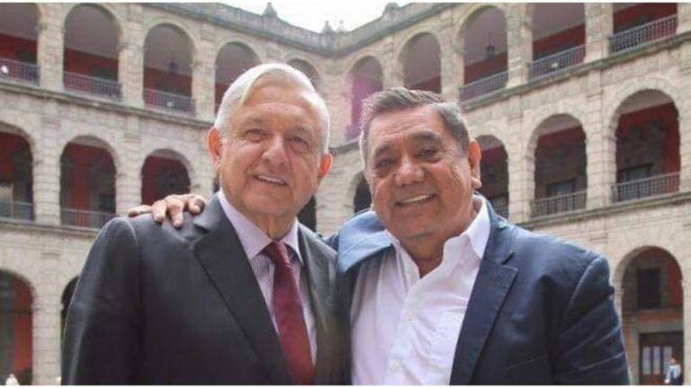 El Presidente Andrés Manuel López Obrador y el Senador con licencia Félix Salgado Macedonio.