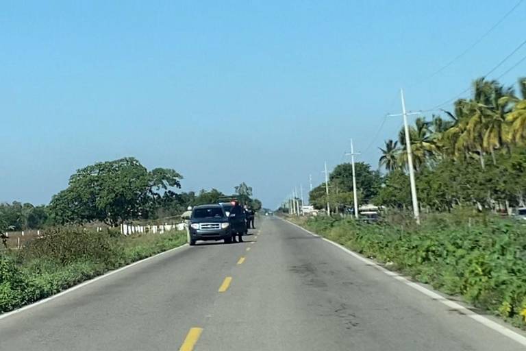 Encuentran a hombre asesinado en carretera Escuinapa-Teacapán