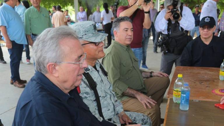 El Gobernador expuso que sí se presentó una denuncia por parte de los familiares de estas personas no localizadas.