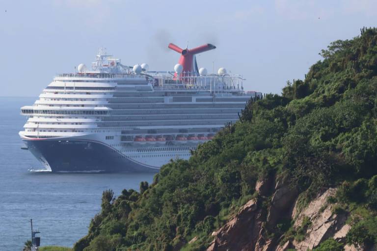 Este miércoles, Mazatlán recibió este miércoles al crucero Carnival Panorama con 4 mil 249 pasajeros y mil 429 tripulantes a bordo.