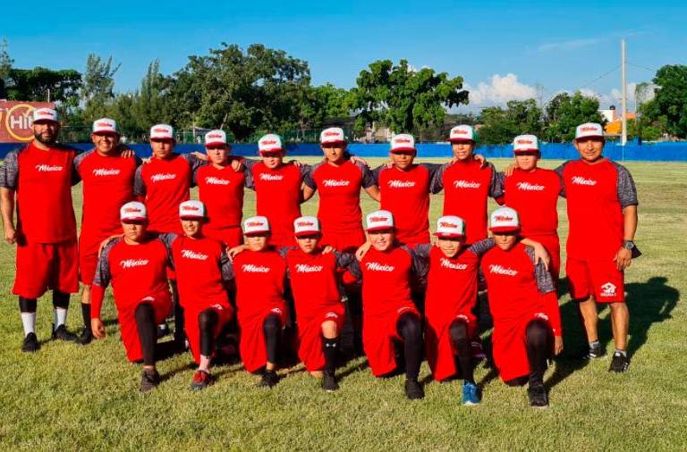 Mazatlecos, listos para ir al extranjero