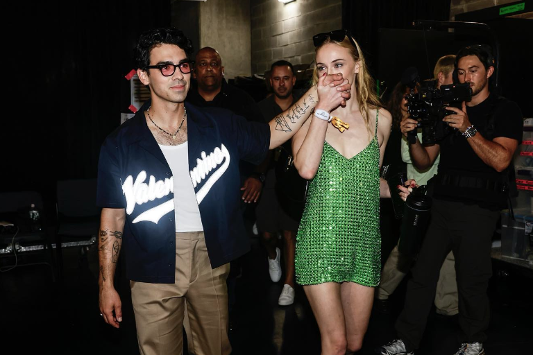 Podrían estar Joe Jonas y Sophie Turner al borde del divorcio