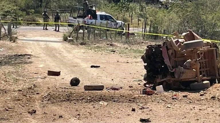 A la zona llegaron elementos del Ejército, Guardia Civil y de la Fiscalía de Michoacán.