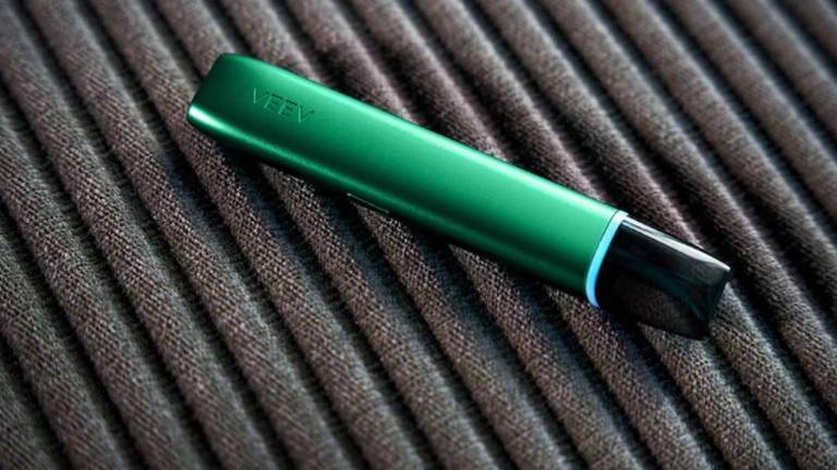 Los ministros de la Primera Sala de la SCJN consideraron que la prohibición de productos similares al tabaco, como los cigarros electrónicos, no es justificada.