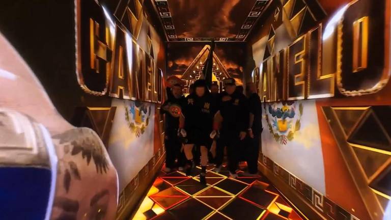 Saúl “Canelo” Álvarez, a su salida al cuadrilátero.
