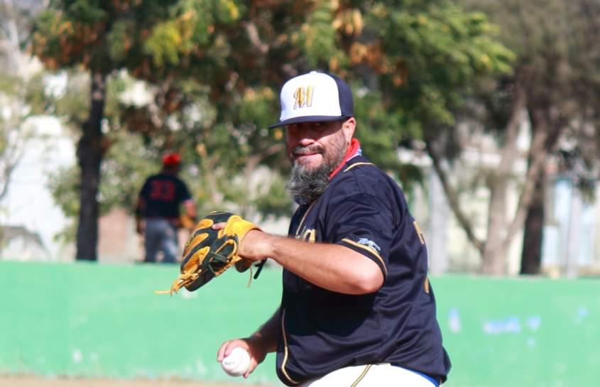 $!SUTERM pierde lo invicto en la Liga de Beisbol Categoría 40 Años y Más