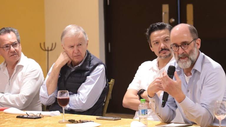 Convocados por Noroeste, empresarios y activistas se reunieron con el especialista colombiano-estadounidense Michael Reed-Hurtado.