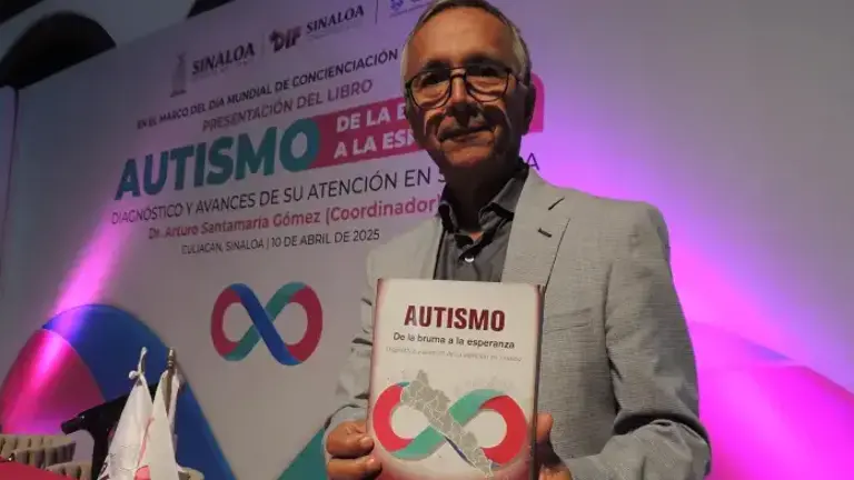 El escritor, académico y colaborador de Noroeste, Arturo Santamaría es autor de ‘Autismo: De la bruma a la esperanza’.