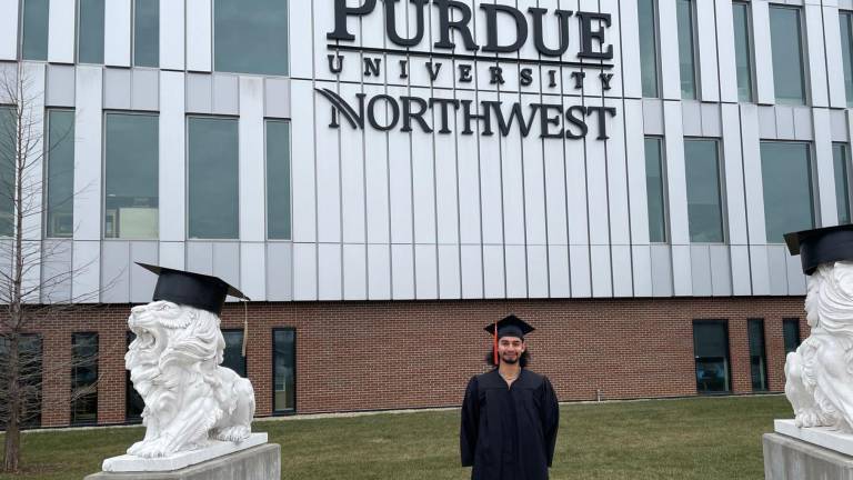 Eros Gabriel Ramírez Peña es Ingeniero Mecánico por la Purdue University.