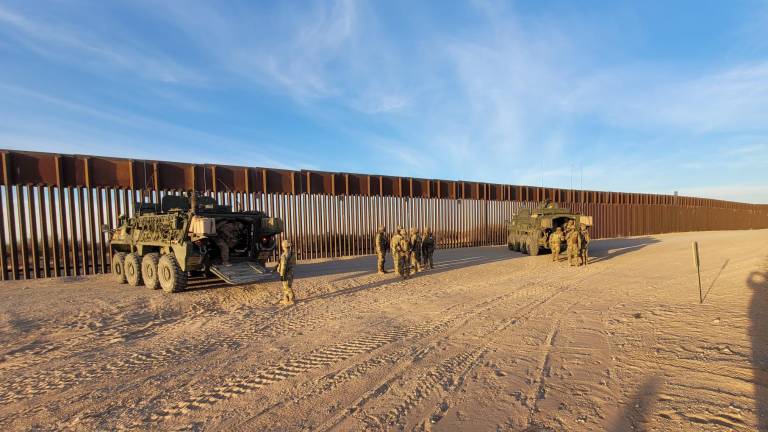 Los drones podrían atacar a los agentes fronterizos y militares, pues intentan cruzar drogas hacia los Estados Unidos, informa la CBP.