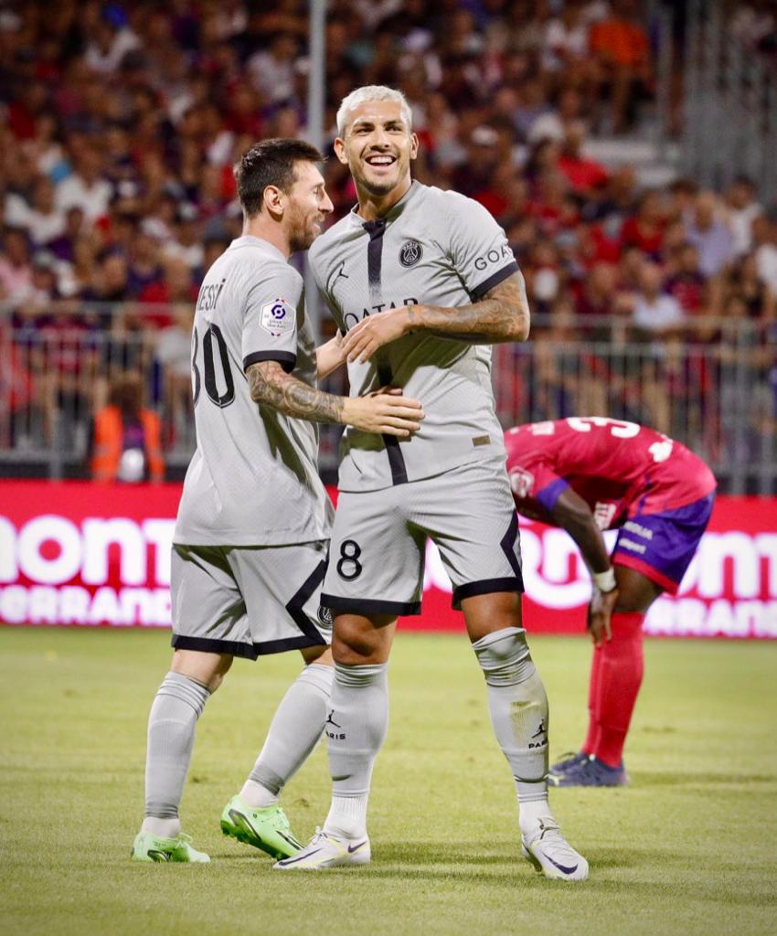 $!Golazo de chilena de Messi en goleada del PSG (VIDEO)