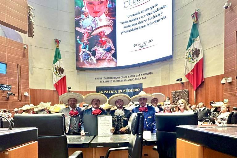 Asociación de Charros de Mazatlán recibe reconocimientos en el Senado de la República