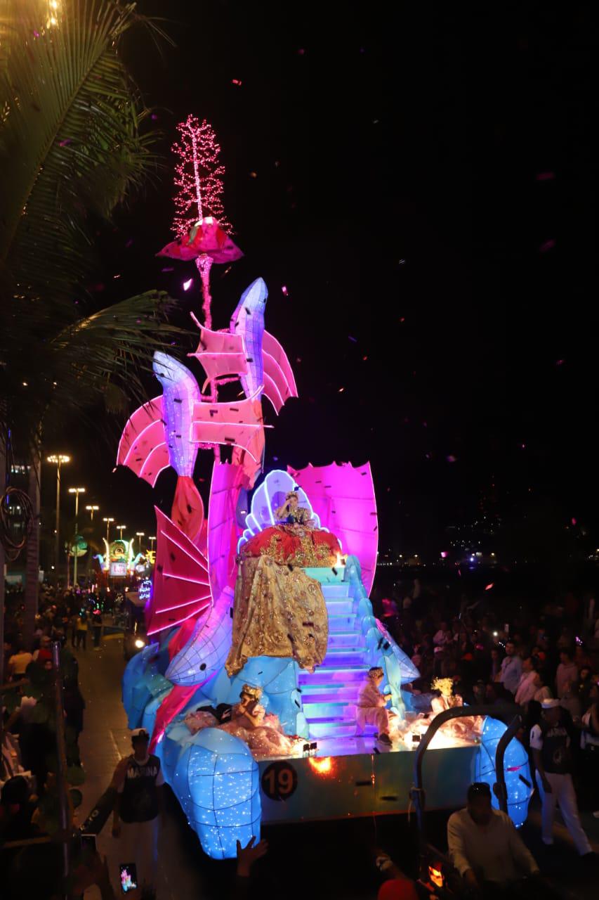 $!Vive Mazatlán la emoción del primer desfile del Carnaval de Mazatlán