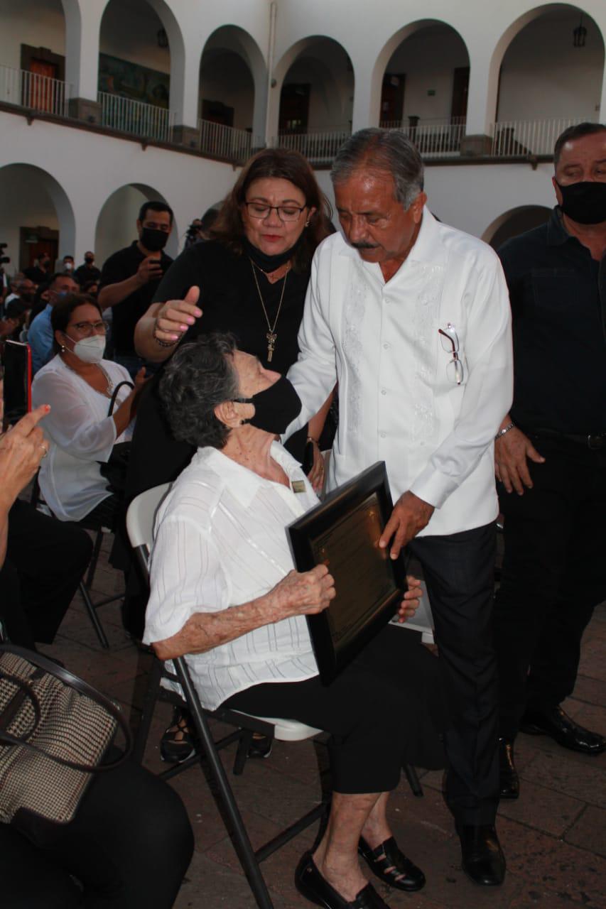 $!Jared Borgetti, Óliver Pérez y Héctor Avendaño son los nuevos inmortales del deporte en Culiacán