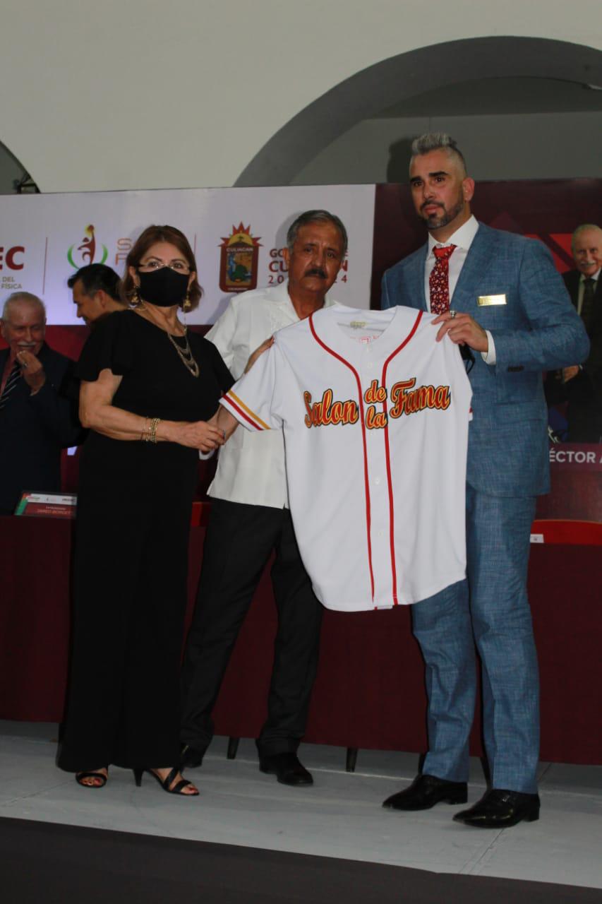 $!Jared Borgetti, Óliver Pérez y Héctor Avendaño son los nuevos inmortales del deporte en Culiacán