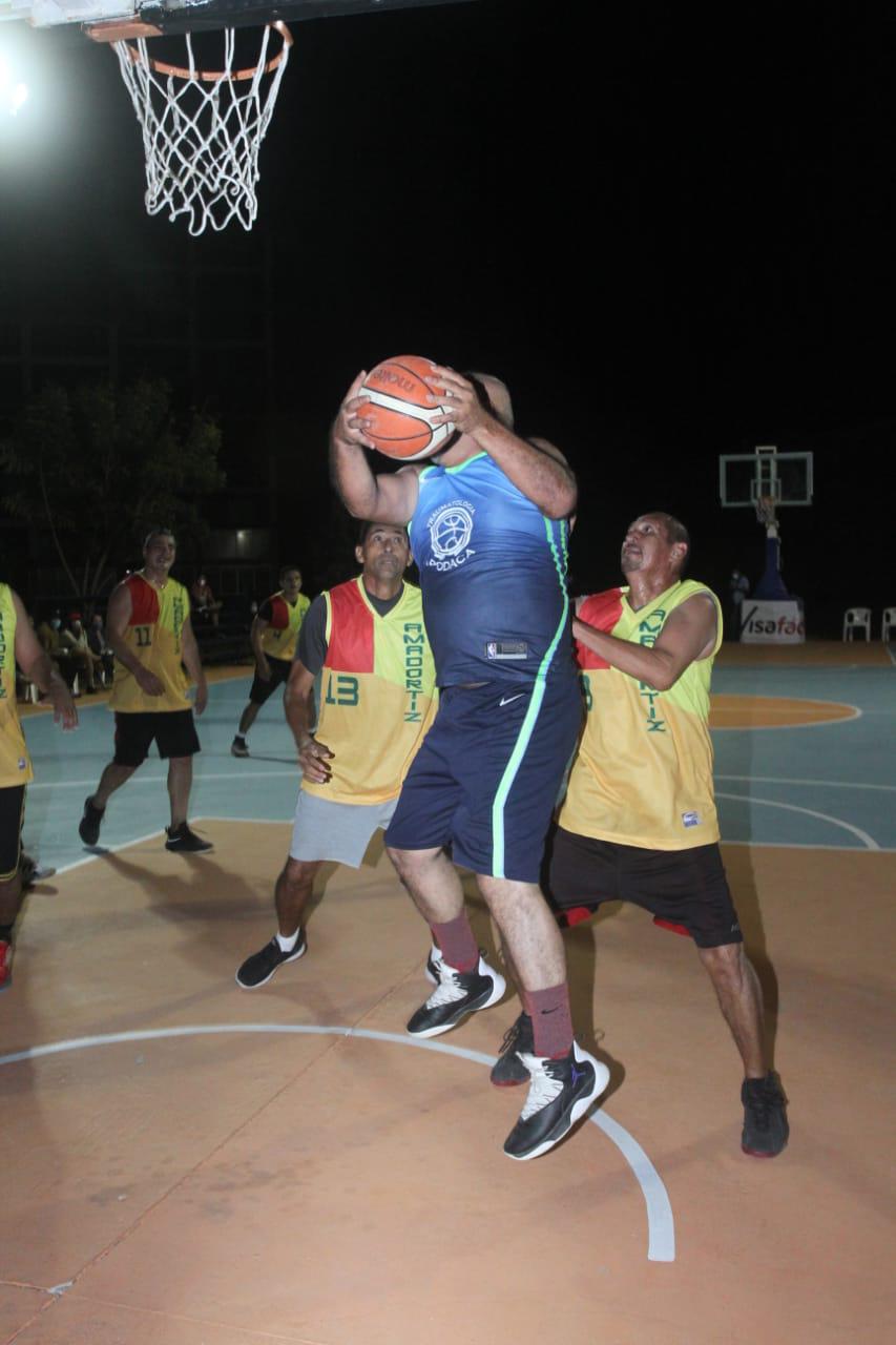 $!Delfines debuta con victoria en Copa Semana Santa de Baloncesto