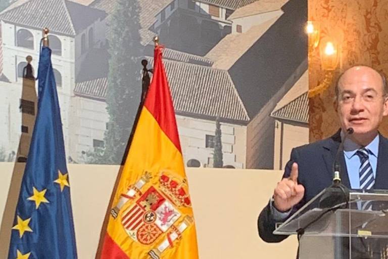 Calderón acusa que hay persecución política en su contra