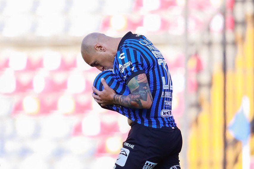 $!Querétaro golea y obliga al Toluca a ganar para evitar la multa del descenso