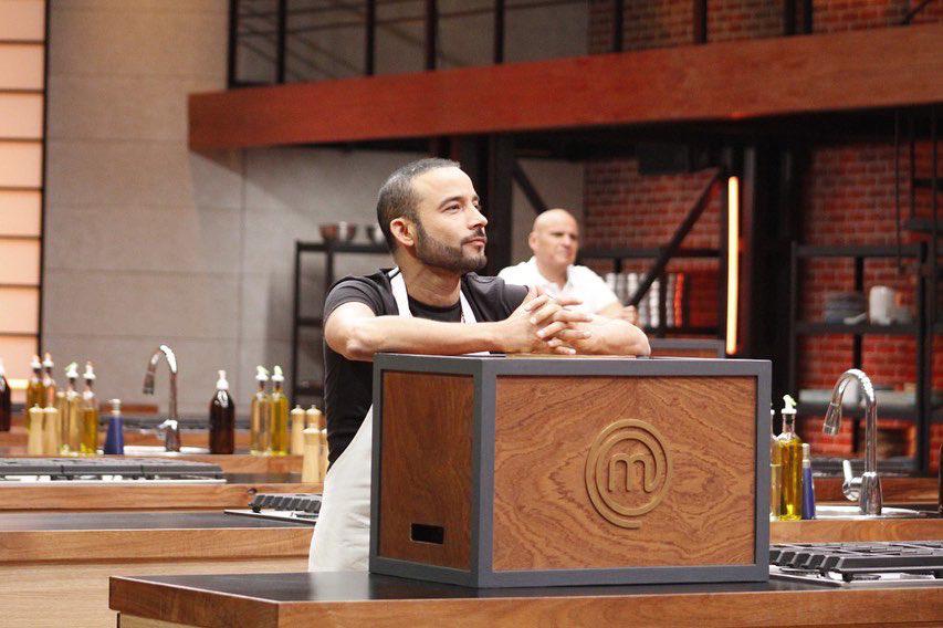 $!La caja misteriosa en esta ocasión escondía el ingrediente principal, el cual era cerveza.