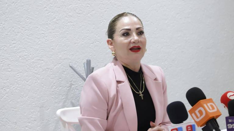 Maribel Chollet destaca compra urgente de medicamentos por 19.6 millones de pesos por parte del Ayuntamiento.