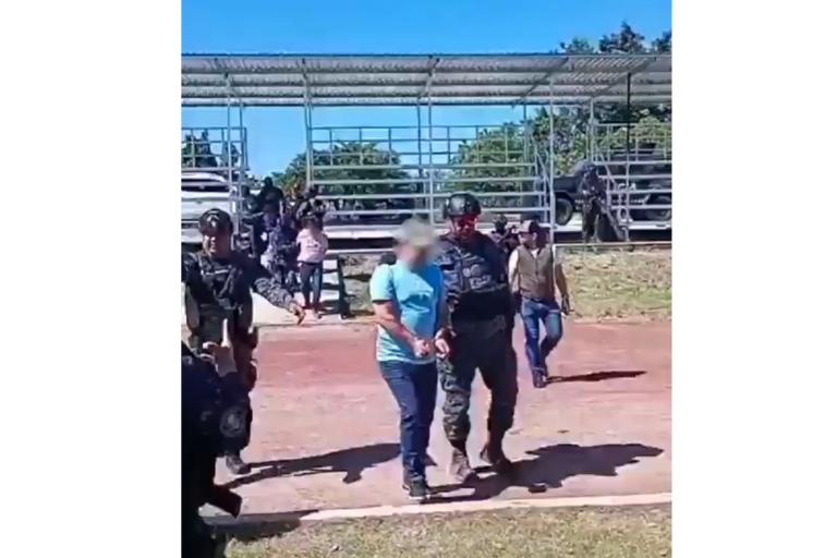 Detienen a Alcalde de Frontera Comalapa, Chiapas, por presunta corrupción