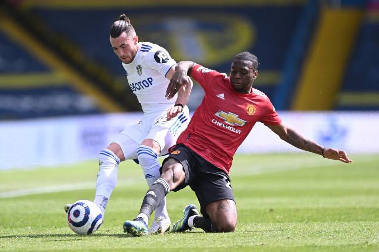Bielsa y Leeds frenan al Manchester United en Elland Road