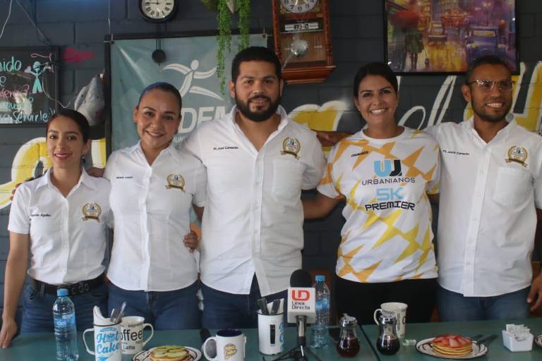 Presentan playera oficial de la Primera Carrera Urbanianos Running 5K Premier