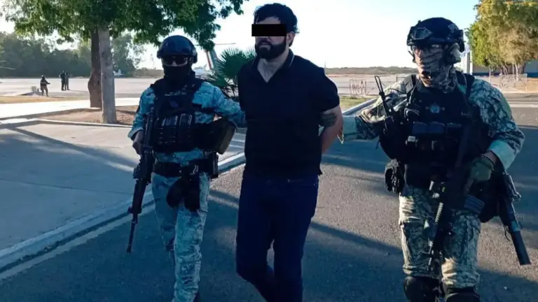 ”El Chavo Félix”, yerno de Ismael “El Mayo” Zambada, fue uno de los trasladados a Estados Unidos.