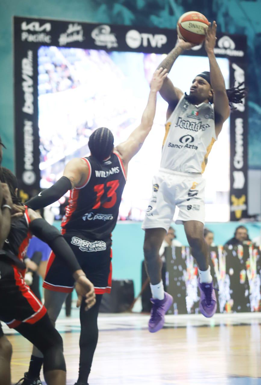 $!Venados Basketball da golpe de autoridad y vence al líder Zonkeys de Tijuana
