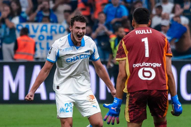 Gerónimo Rulli fue la figura del Marsella, que derrotó al PSG.