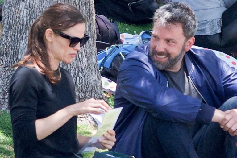 Señalan que Ben Affleck quiere regresar con su ex esposa, Jennifer Garner