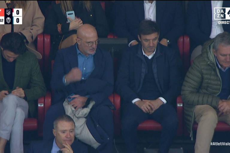 Quirino Ordaz asiste como invitado especial al juego del Atlético de Madrid