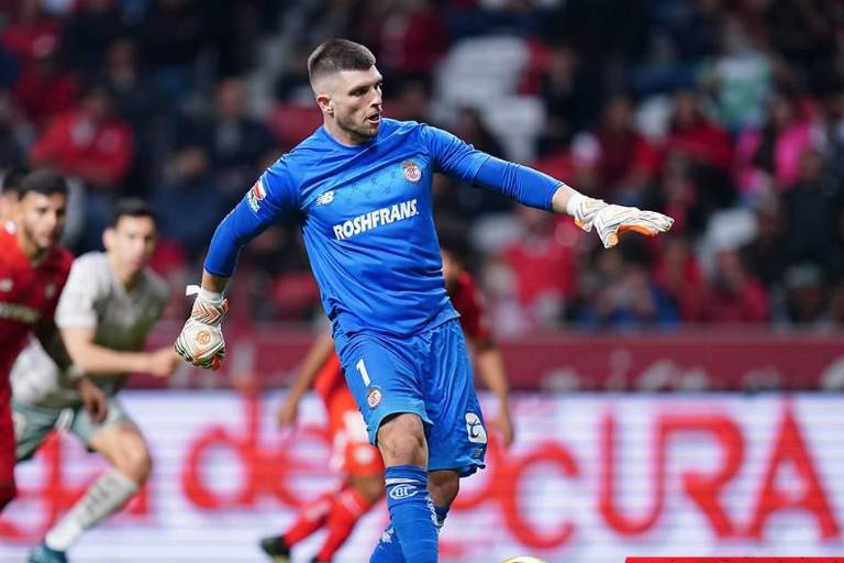 Tiago Volpi da triunfo a Toluca sobre Santos