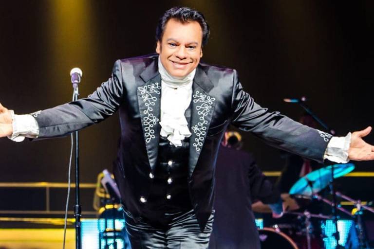 Recuerdan a Juan Gabriel en su sexto aniversario luctuoso