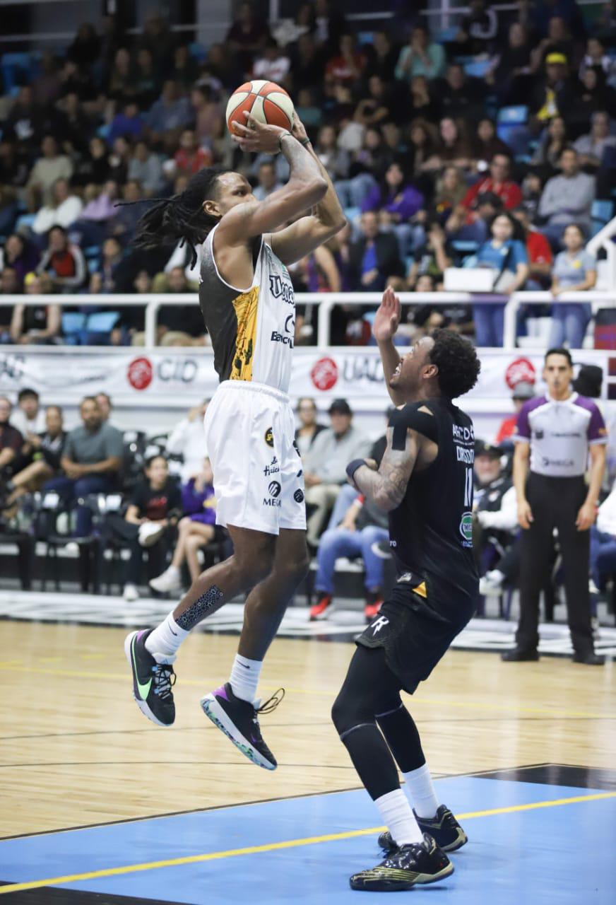 $!Venados Basketball cae en casa ante Rayos de Hermosillo