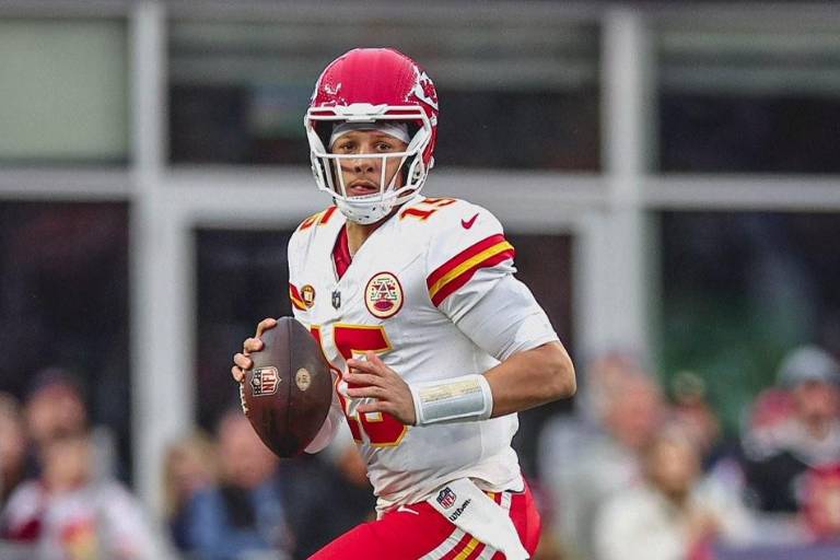 Chiefs regresa a la senda del triunfo a costa de Patriots