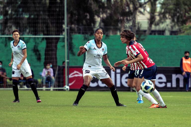 Desmantelamiento del equipo y lesiones, las causas de la debacle del Mazatlán Femenil, admite su DT