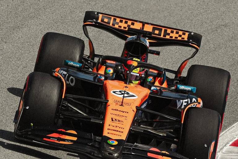 Oscar Piastri gana el GP de España en una carrera llena de drama y polémica
