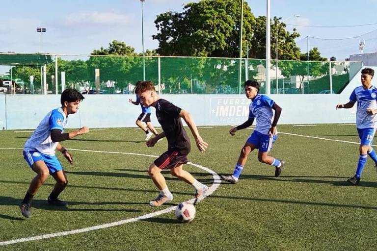 Prepa Vasconcelos se impone con autoridad a Colegio Remington, en la Liga Estudiantil