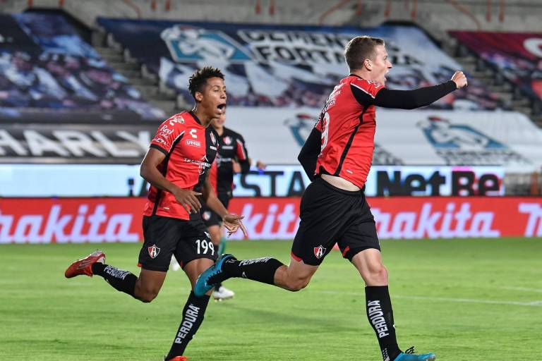 Con gol tempranero, Atlas le pega al Pachuca y sigue sin recibir gol