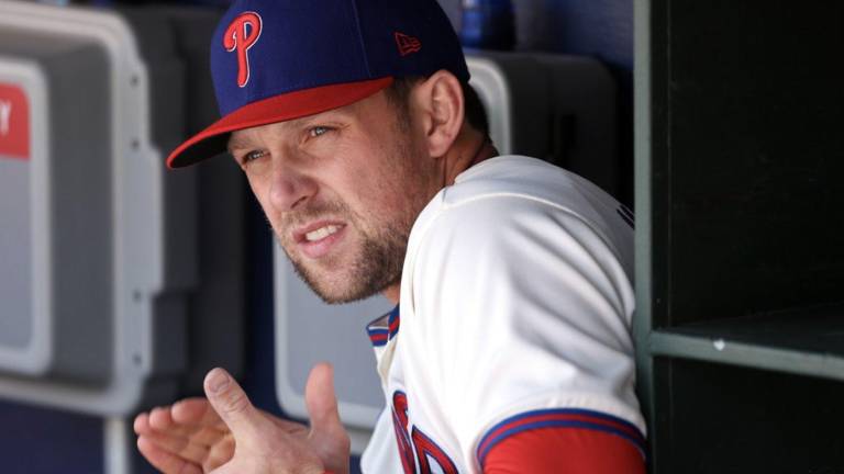 Rhys Hoskins podría ser una buena contratación para los Cachorros de Chicago.